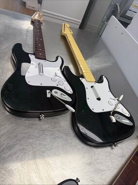 Fender Cream Stratocaster Headstock with Silver Tuners